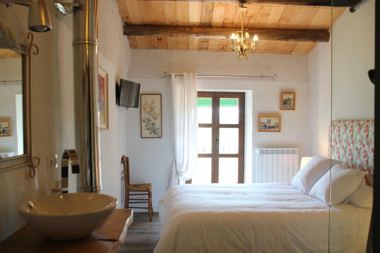 La Casa Dels Ocells (Adults Only) Bed and Breakfast Granollers de Florejacs Buitenkant foto